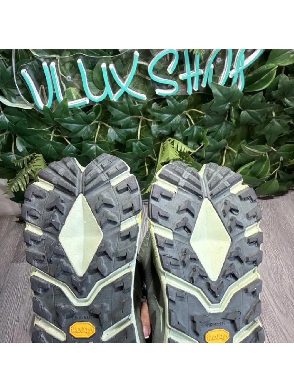 Hoka One One TenNine Hike GTX Gray Yellow Men's Hiking Boots Size 10.5 D 1113510